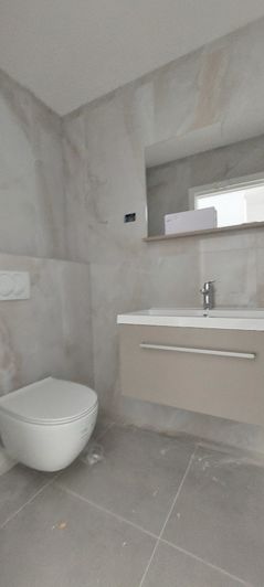 Image No.21-4 Bed Property for sale