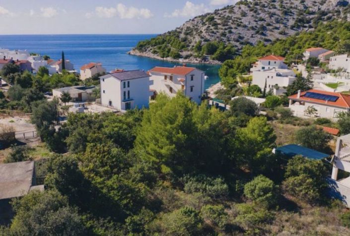 Image No.5-4 Bed Property for sale