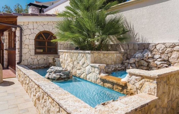 Image No.6-4 Bed Property for sale