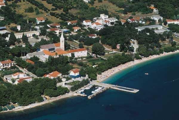 Image No.10-17 Bed Property for sale