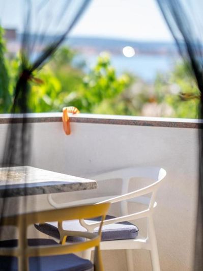 Image No.16-10 Bed Property for sale