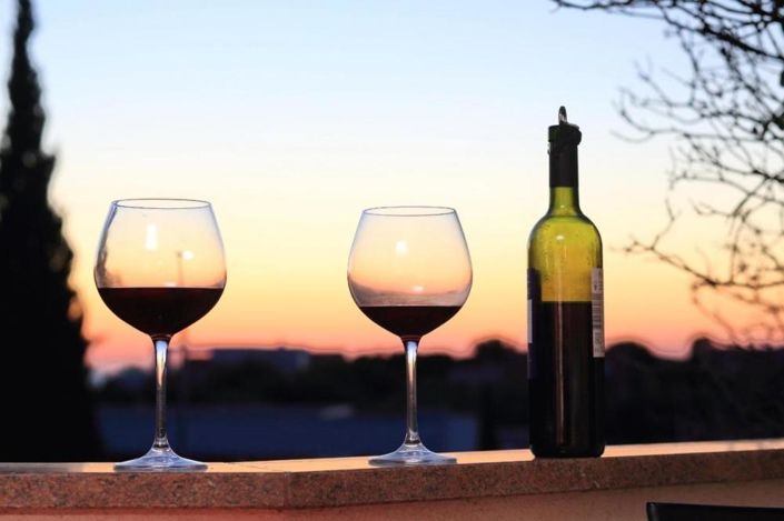 Image No.8-10 Bed Property for sale