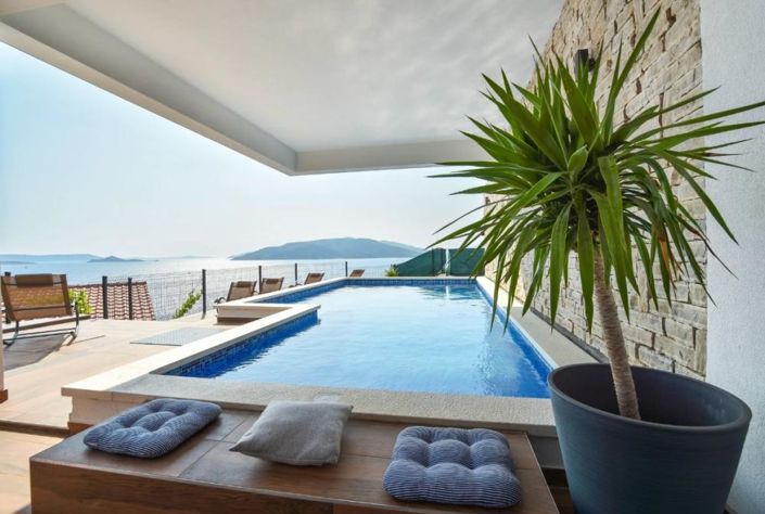 Image No.4-5 Bed Property for sale