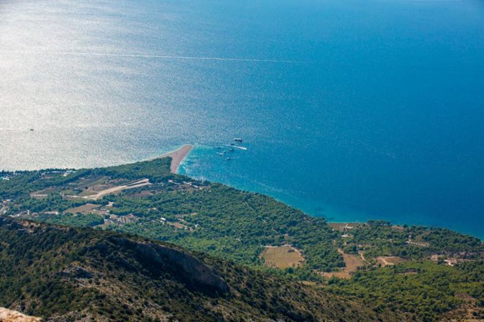 Image No.21-8 Bed Property for sale