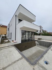 112353-490193