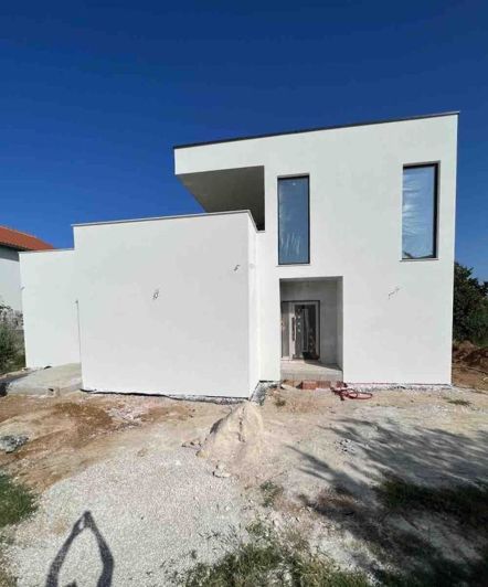 Image No.25-3 Bed Property for sale