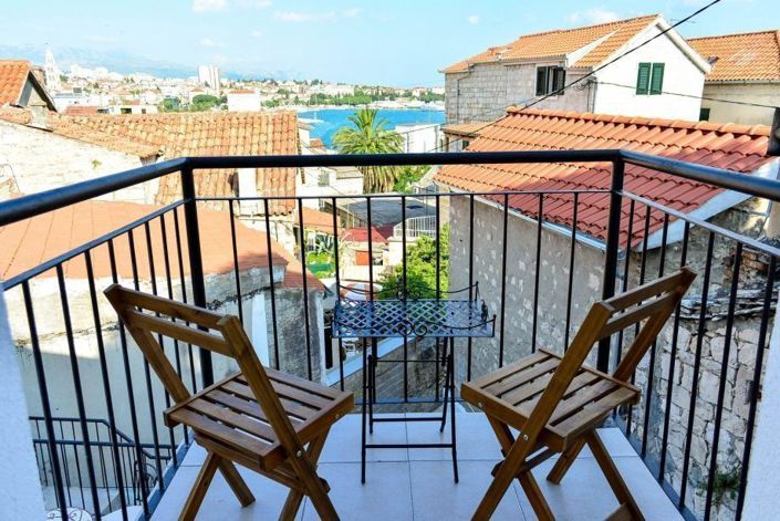 Image No.3-4 Bed Property for sale