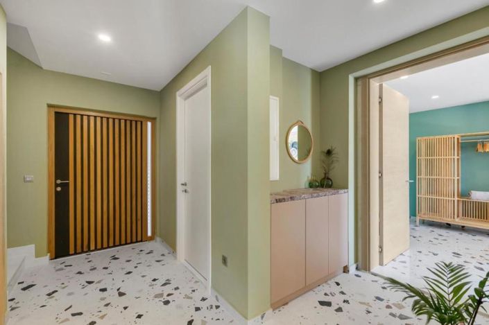 Image No.23-4 Bed Property for sale