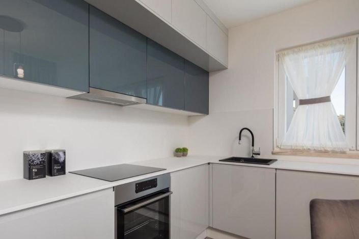 Image No.14-13 Bed Property for sale