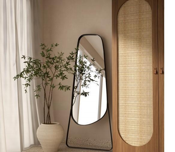 Image No.25-6 Bed Property for sale