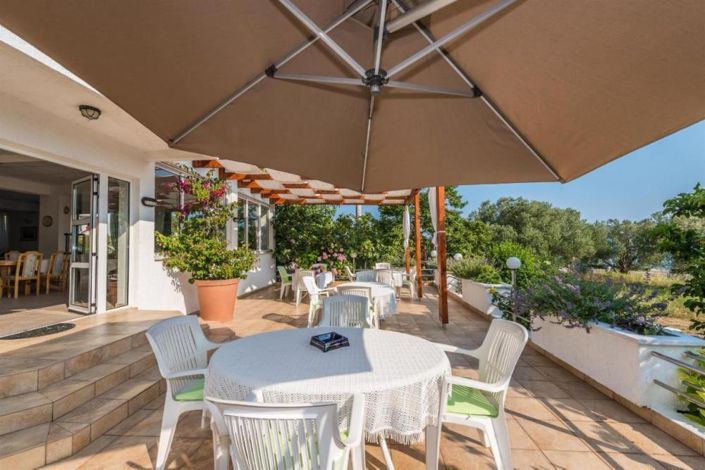 Image No.14-14 Bed Property for sale