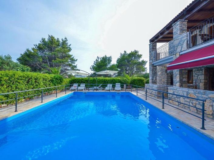 Image No.5-10 Bed Property for sale