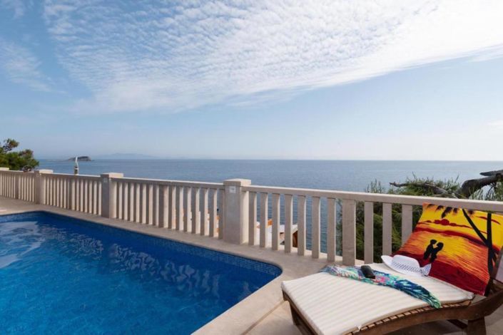 Image No.14-5 Bed Property for sale