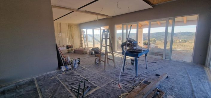 Image No.8-6 Bed Property for sale