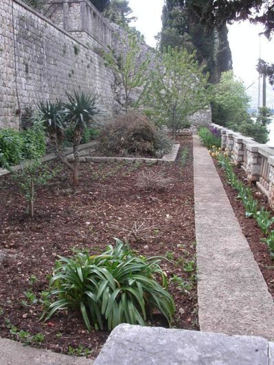 Image No.13-9 Bed Property for sale