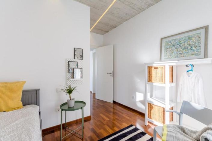 Image No.14-4 Bed Property for sale