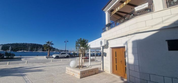 Image No.23-4 Bed Property for sale