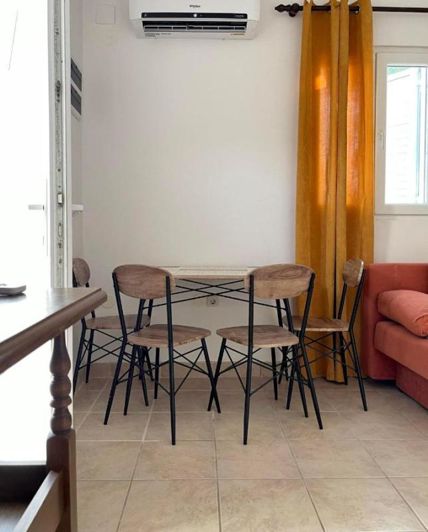 Image No.21-9 Bed Property for sale