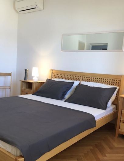 Image No.17-5 Bed Property for sale