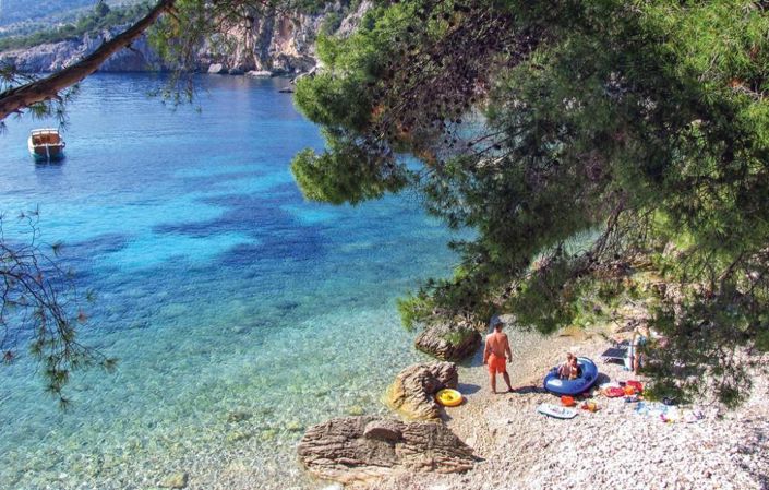 Image No.16-4 Bed Property for sale