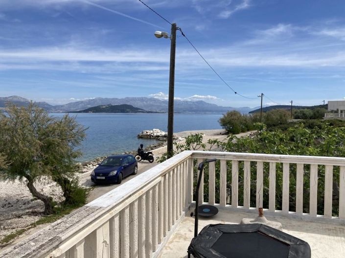 Image No.9-6 Bed Property for sale