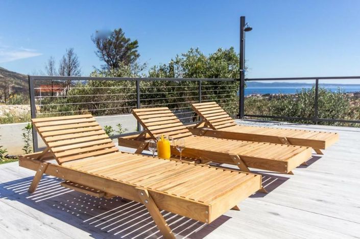 Image No.10-4 Bed Property for sale