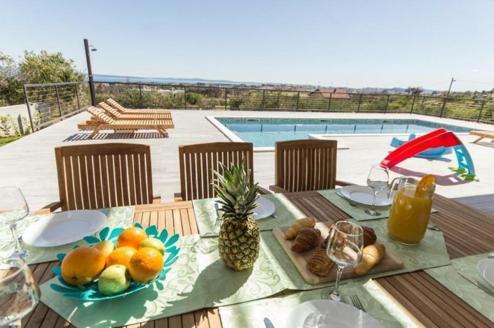 Image No.7-4 Bed Property for sale