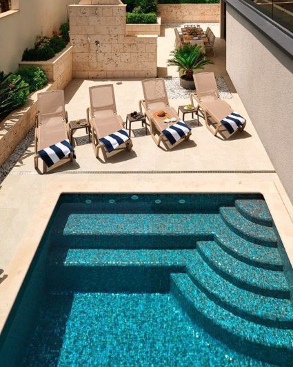 Image No.23-4 Bed Property for sale