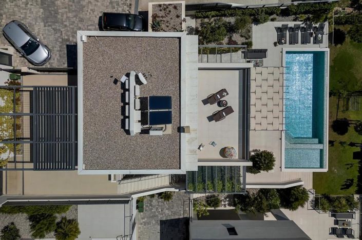 Image No.3-4 Bed Property for sale