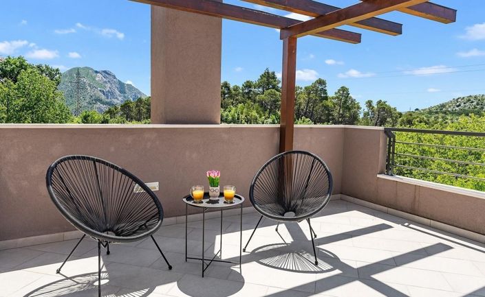 Image No.22-4 Bed Property for sale