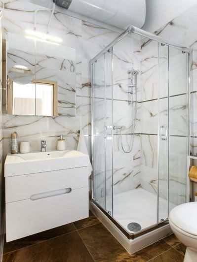 Image No.18-14 Bed Property for sale