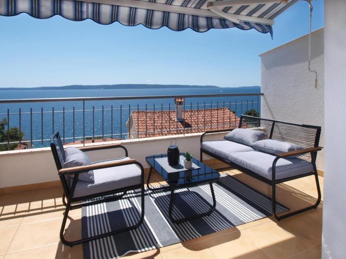 Image No.2-14 Bed Property for sale