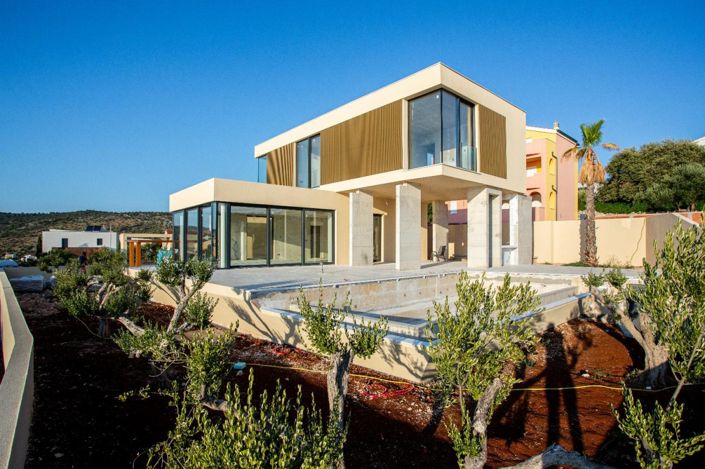 Image No.13-3 Bed Property for sale