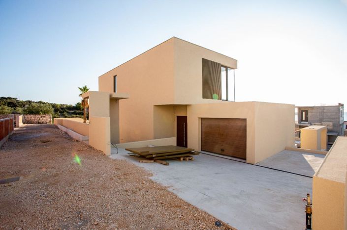 Image No.19-3 Bed Property for sale