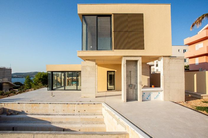 Image No.21-3 Bed Property for sale