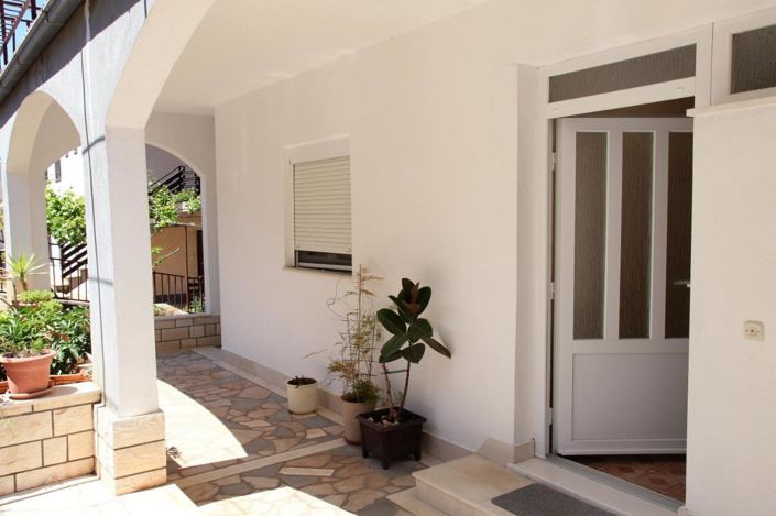 Image No.13-4 Bed Property for sale