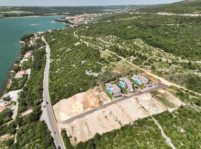 Image No.2-4 Bed Property for sale