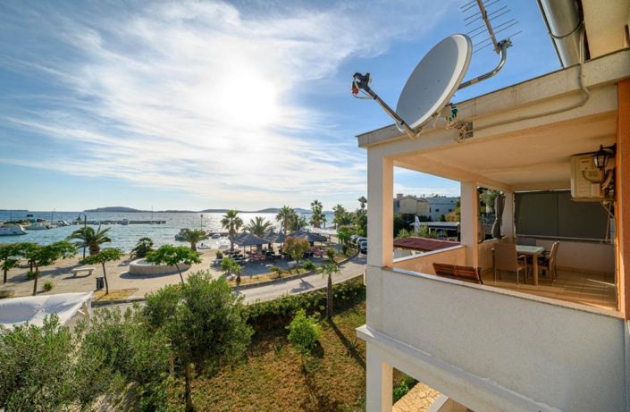 Image No.13-4 Bed Property for sale