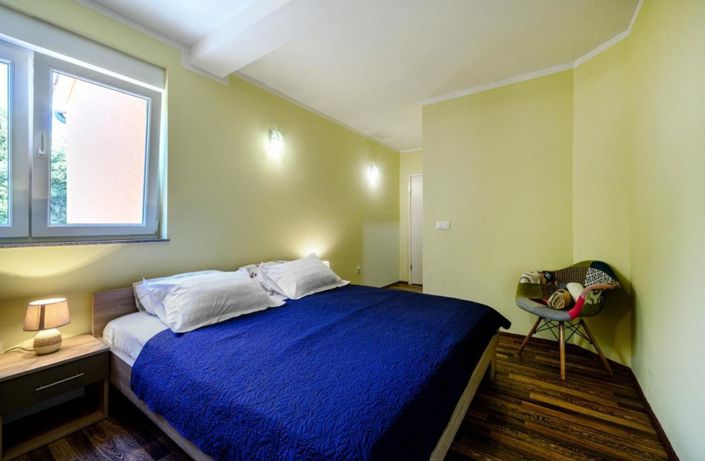 Image No.16-4 Bed Property for sale