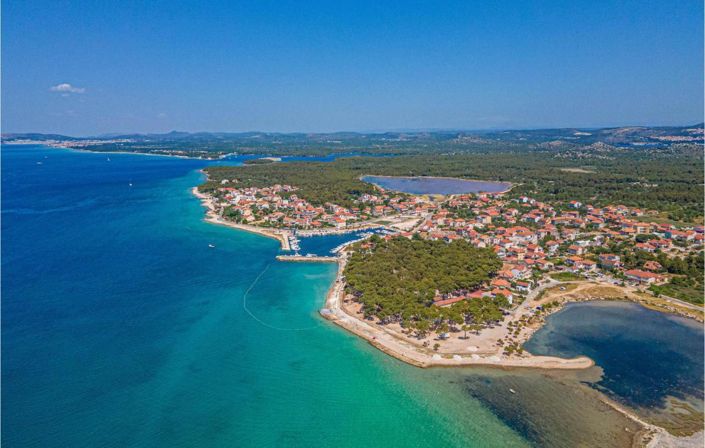 Image No.8-11 Bed Property for sale