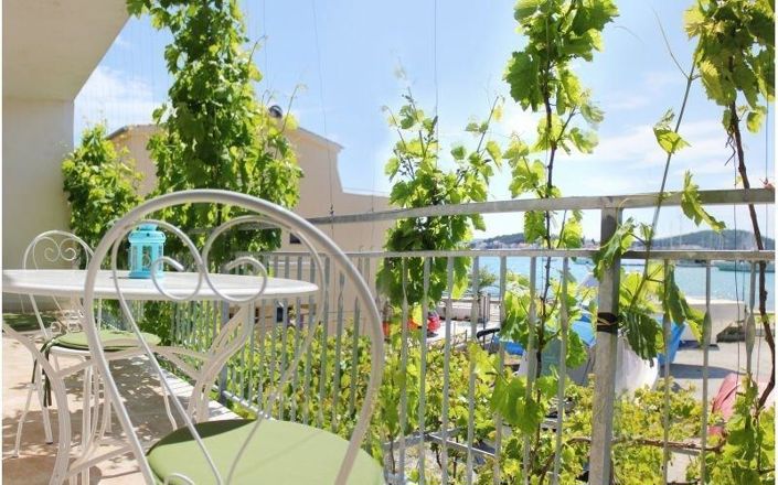 Image No.3-6 Bed Property for sale