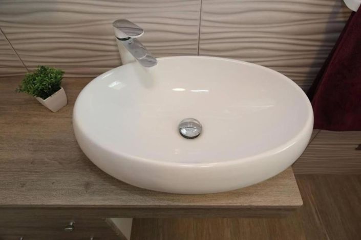 Image No.20-7 Bed Property for sale