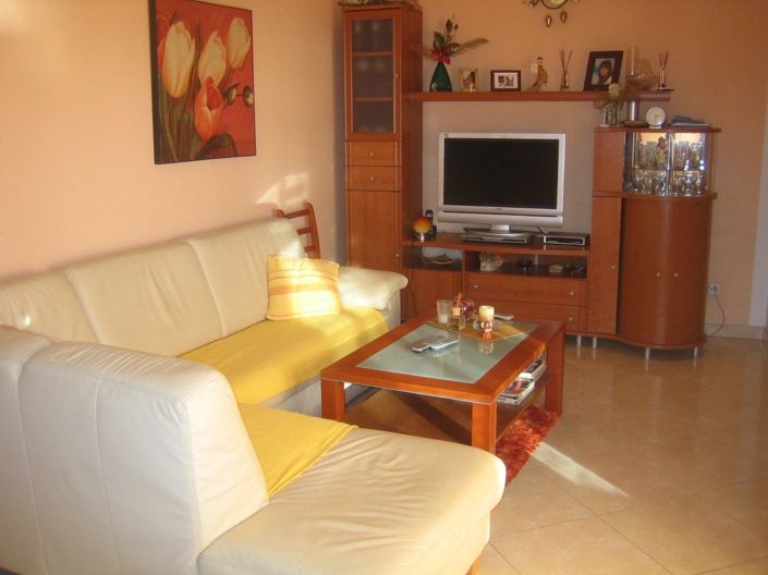 Image No.19-4 Bed Property for sale