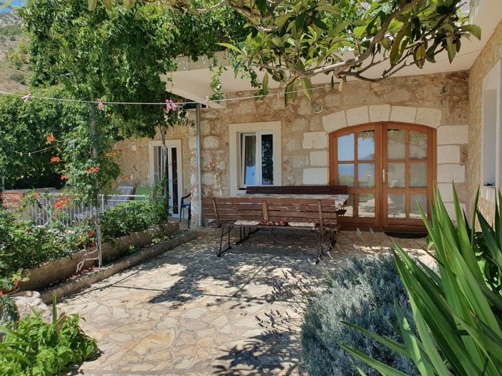 Image No.4-4 Bed Property for sale