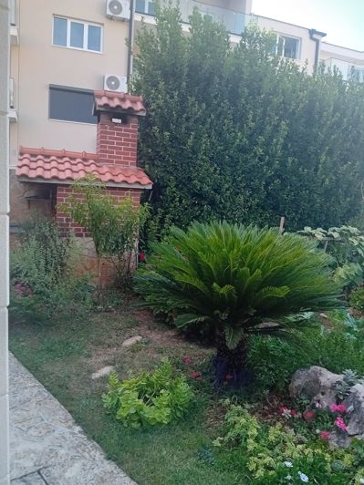 Image No.19-8 Bed Property for sale