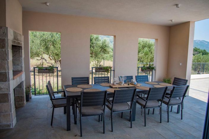 Image No.24-4 Bed Property for sale