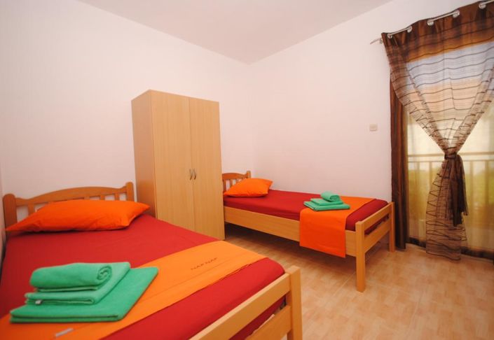 Image No.17-11 Bed Property for sale