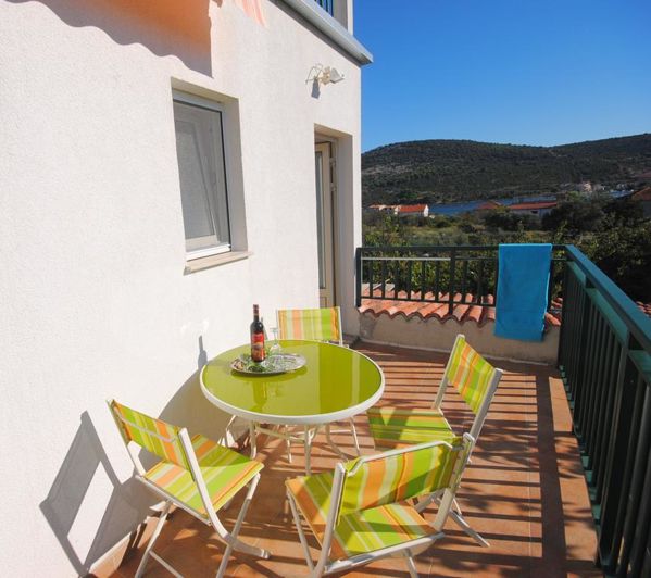 Image No.2-11 Bed Property for sale