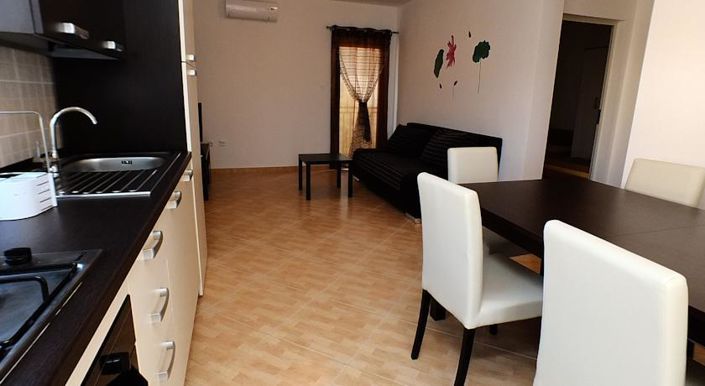 Image No.25-11 Bed Property for sale