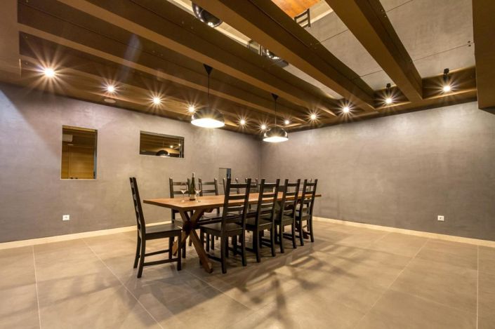 Image No.18-5 Bed Property for sale